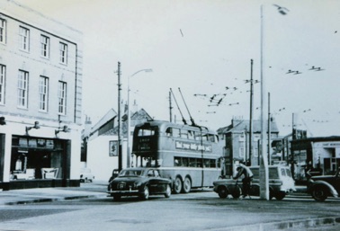 Trolleybuses, like trams, ran on overhead power lines. Most routes were therefore converted from earlier tram routes in the 1930s. Trolleybuses were themselves replaced by buses in the early 1960s.